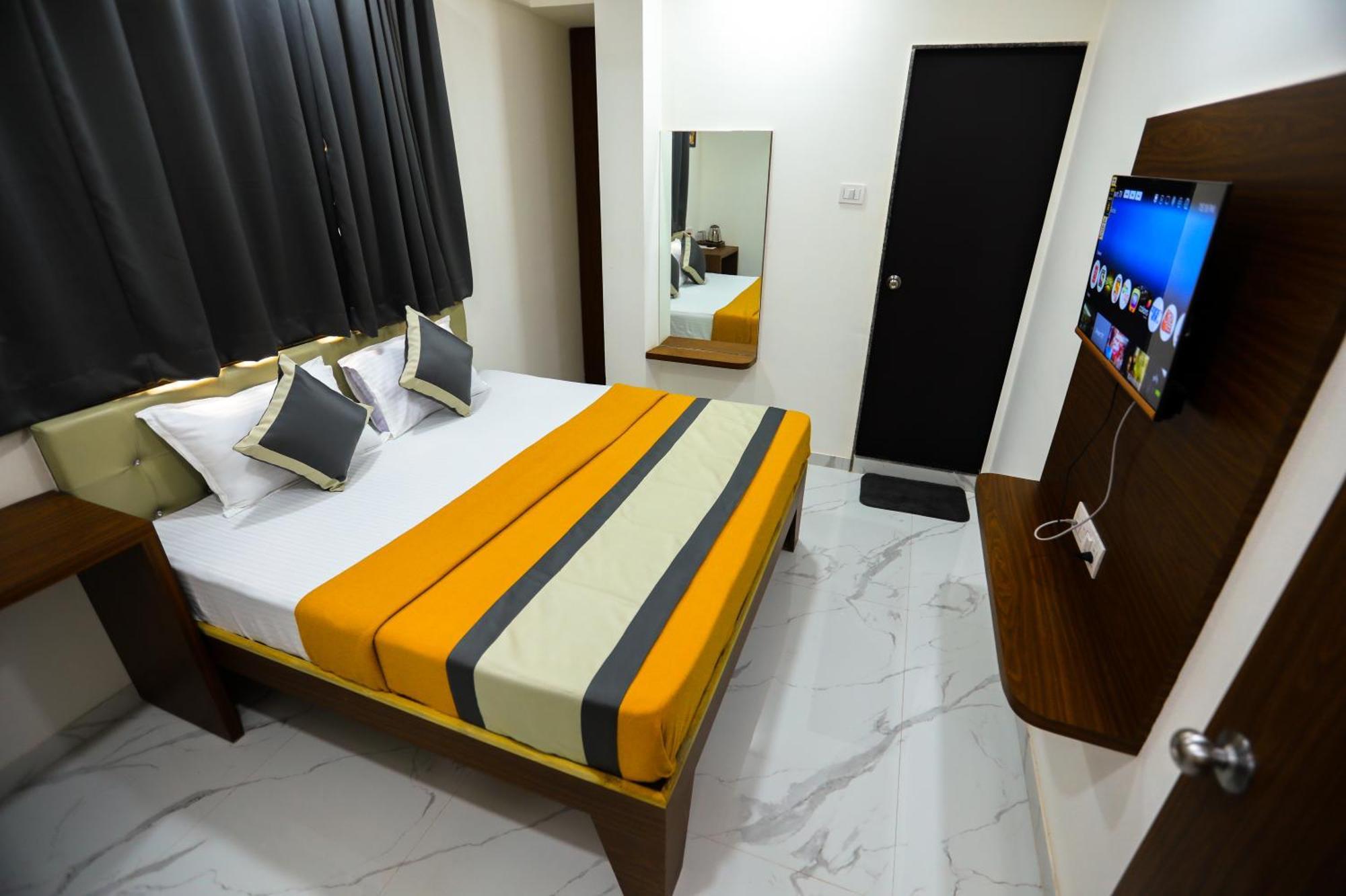 Fortuna Inn Manage By Sn Hospitality Navi Mumbai Exterior photo
