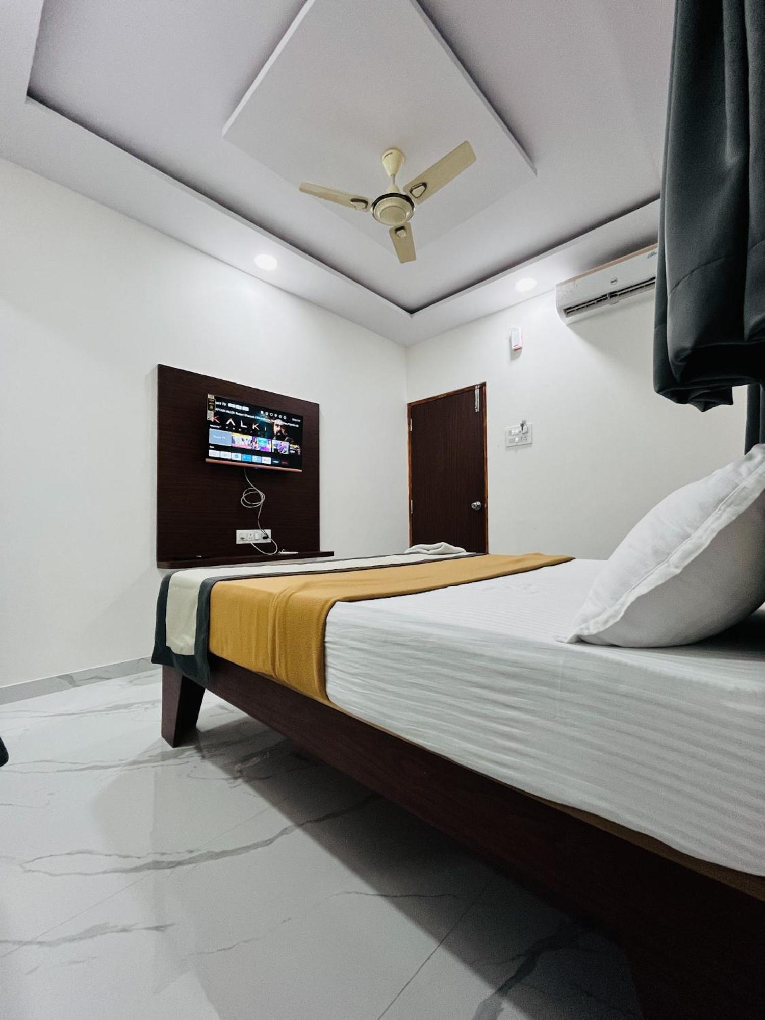 Fortuna Inn Manage By Sn Hospitality Navi Mumbai Exterior photo