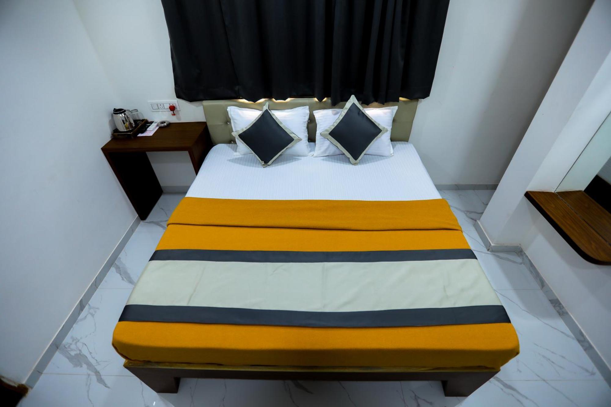 Fortuna Inn Manage By Sn Hospitality Navi Mumbai Exterior photo